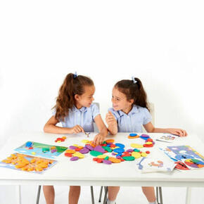 Conjunto de pedras arco-íris para aula