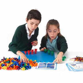 Conjunto de atividades Geo Pegs