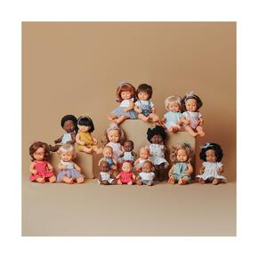 Boneca Caucasiana - 38 cm