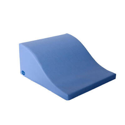 Rampa de toque curva em couro 65x60x30 cm