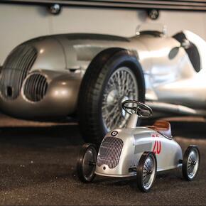Carro de empurrar Rider Mercedes-Benz W 25