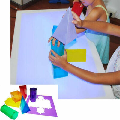Geos de cores translúcidas