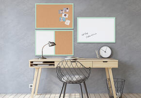 Quadro branco com moldura pastel - Verde
