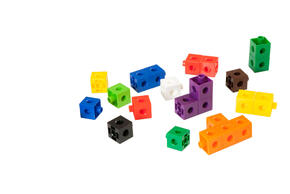 Cubos Encaixáveis 2 cm - 100 Peças